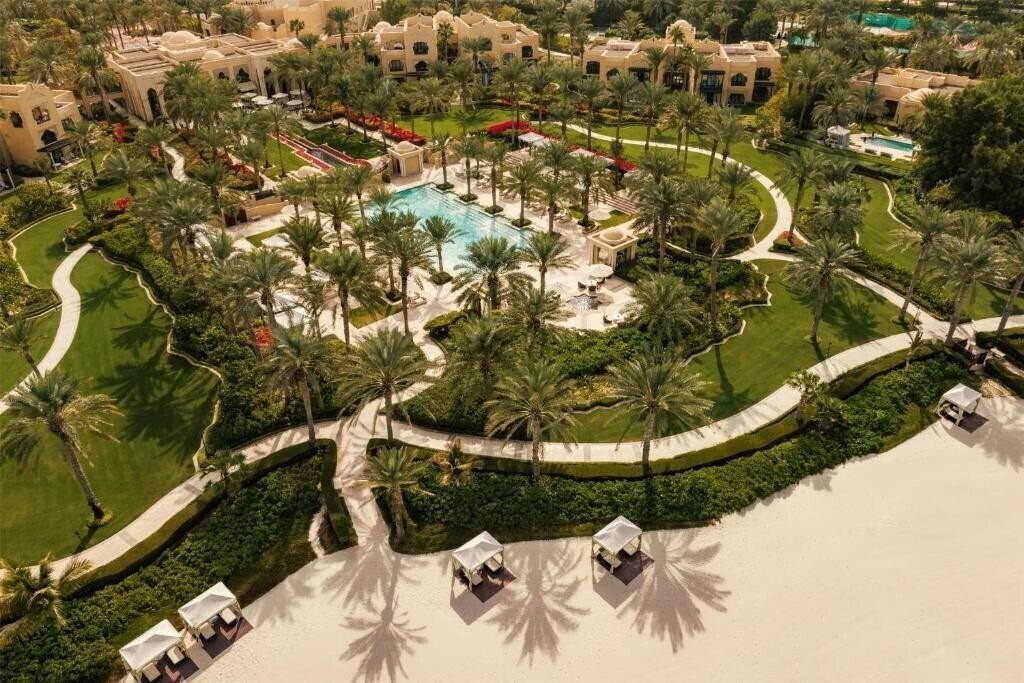 Территория One And Only Royal Mirage - The Palace 5*