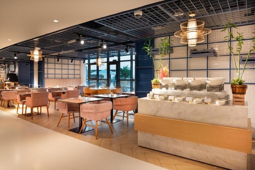 Панорама NH Collection Dubai The Palm 5*