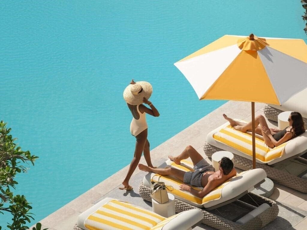 Апартаменты Delano Dubai at Bluewaters (ex. Bluewaters Beach Hotel) 5*