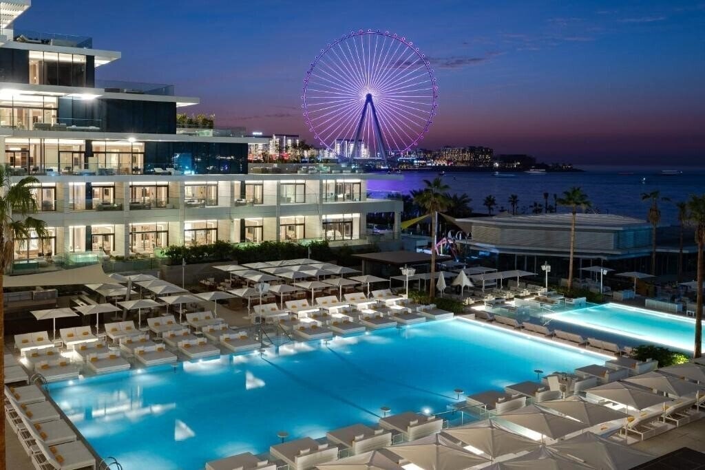 Готель Five Luxe Jbr 5*