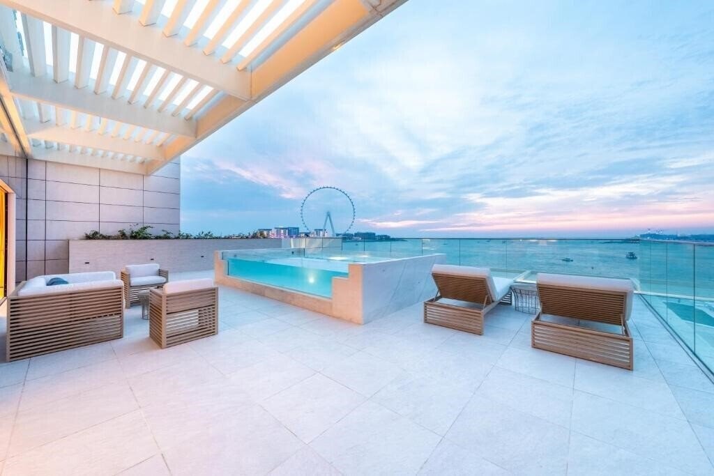 Територія Five Luxe Jbr 5*