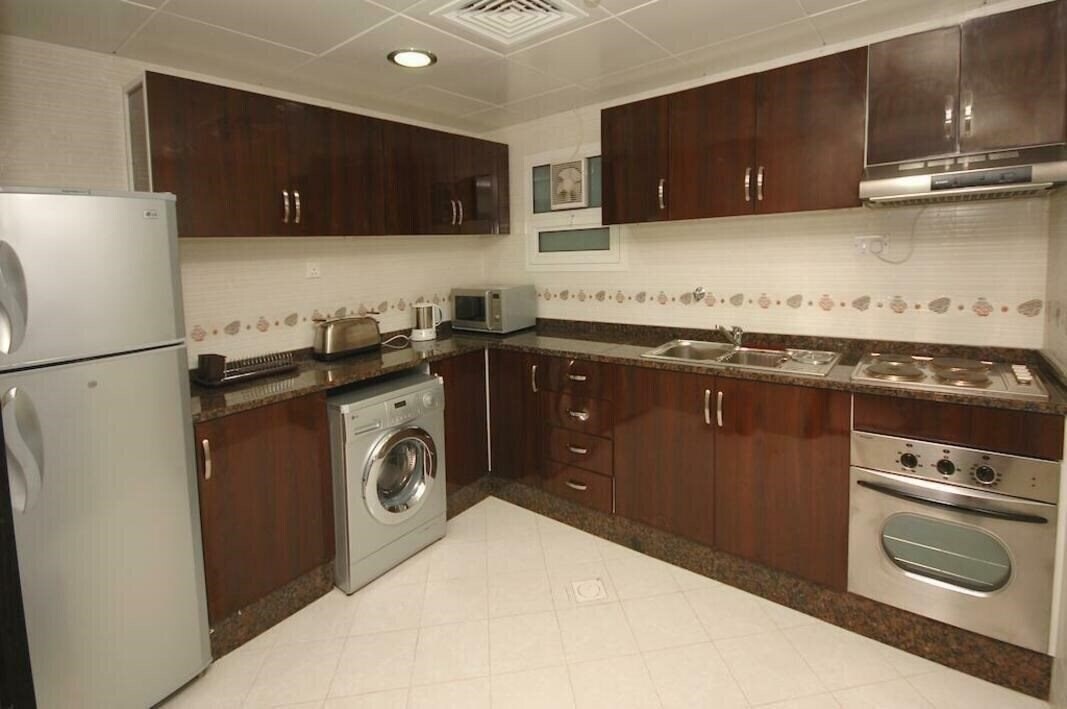 Территория Emirates Springs Apartments 3*