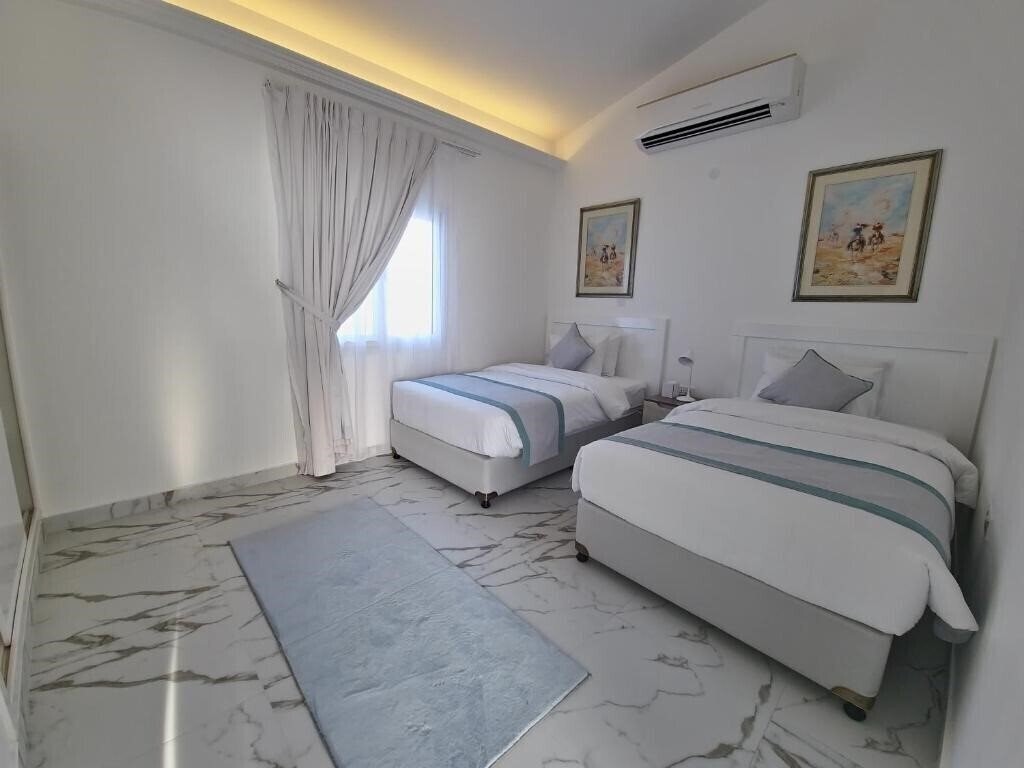 Территория Capital O 224 Holiday Beach Resort 3*