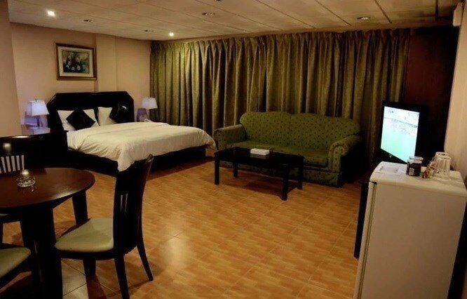 Фотографія Falcon Hotel Apartments 3*