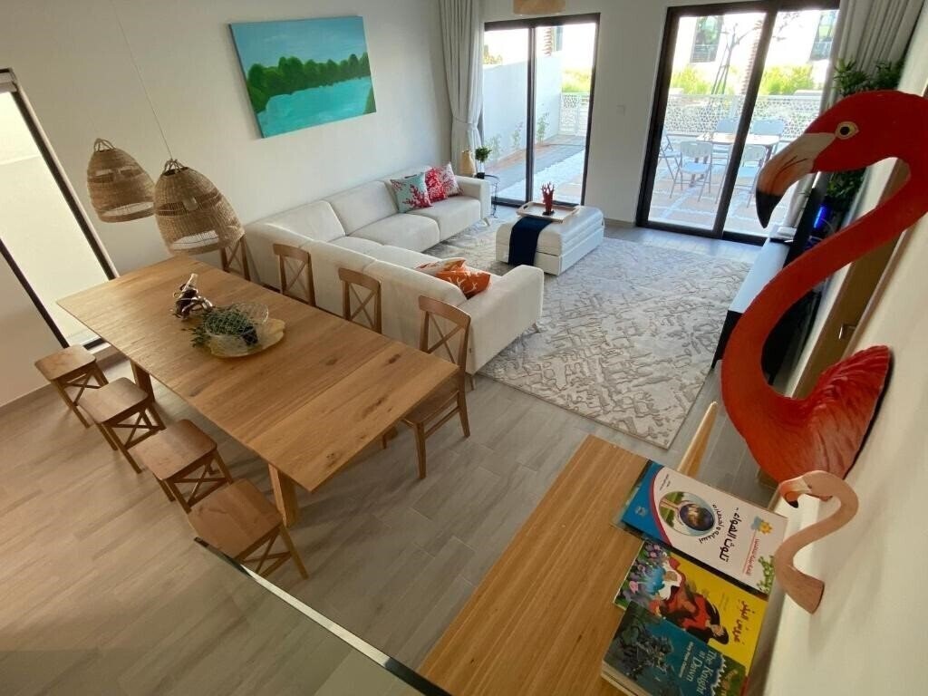 Апартаменти The White Villa 4*