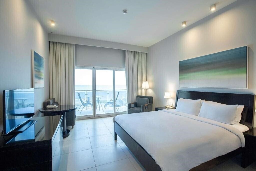 Панорама Radisson Blu Resort Fujairah 5*