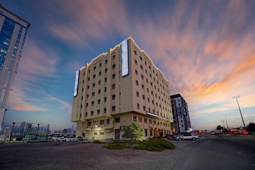 Вид Tulip Inn Ras Al Khaimah 3*