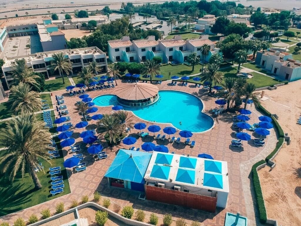 Вид BM Beach Resort (ex. Smartline Bin Majid Beach Resort) 4*