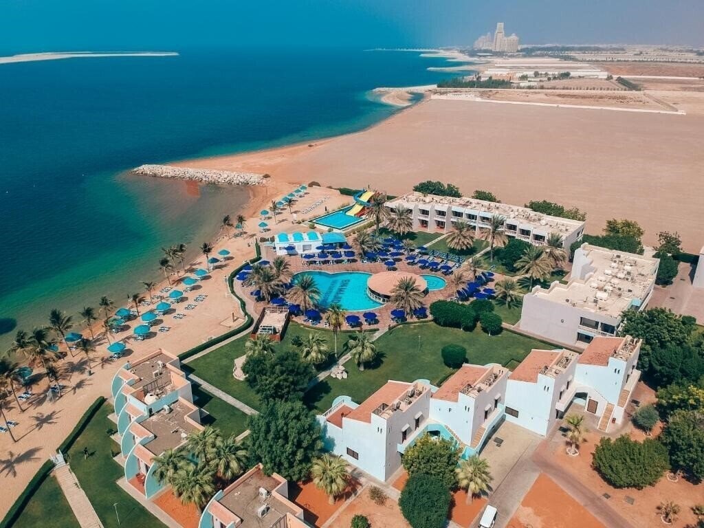 Территория BM Beach Resort (ex. Smartline Bin Majid Beach Resort) 4*