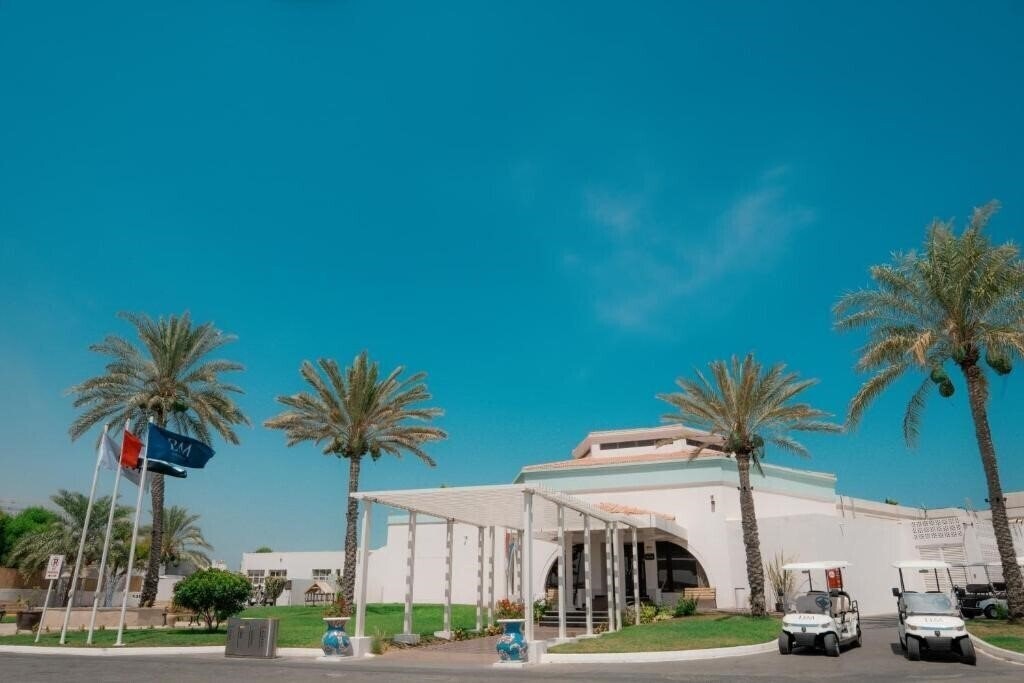 Апартаменты BM Beach Resort (ex. Smartline Bin Majid Beach Resort) 4*