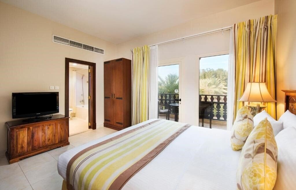 Територія Al Hamra Village Golf & Beach Resort 4*