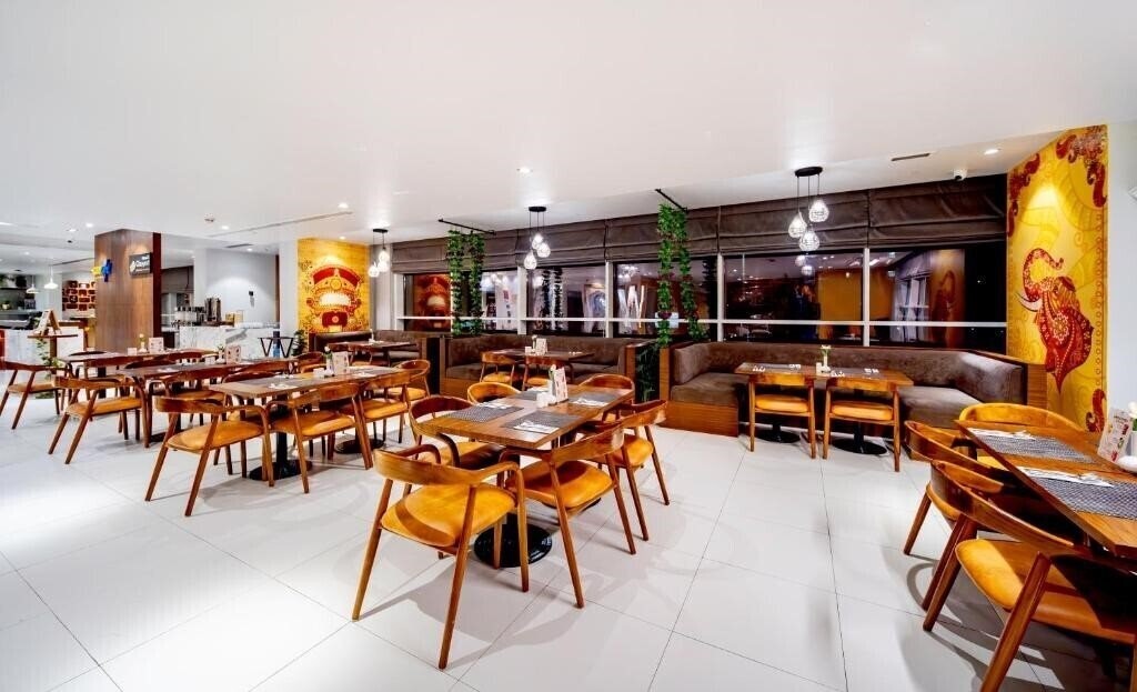 Вид Citymax Hotel Ras Al Khaimah 3*