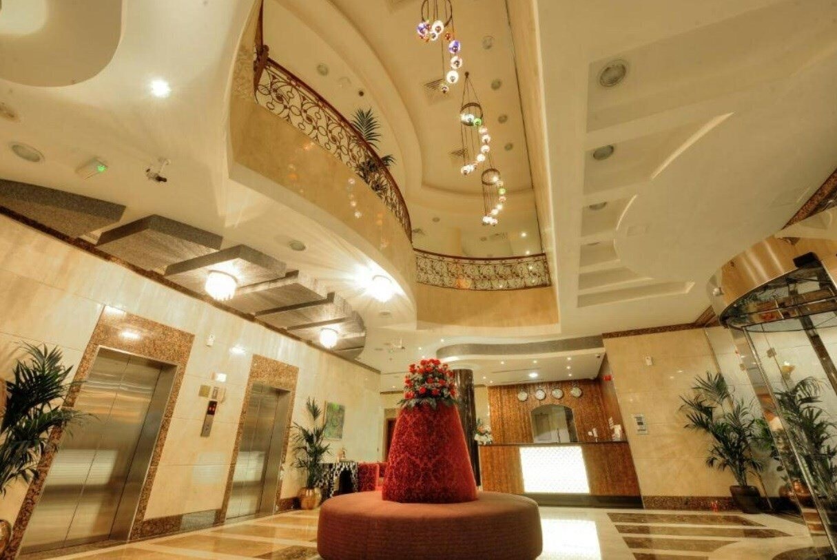 Изображение Clover Hotel & Suites Llc 3*