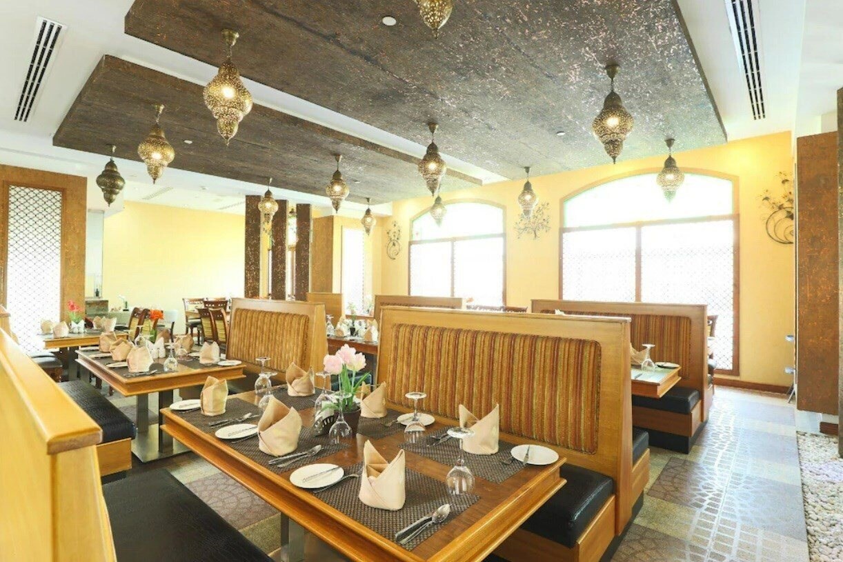 Картинка Clover Hotel & Suites Llc 3*