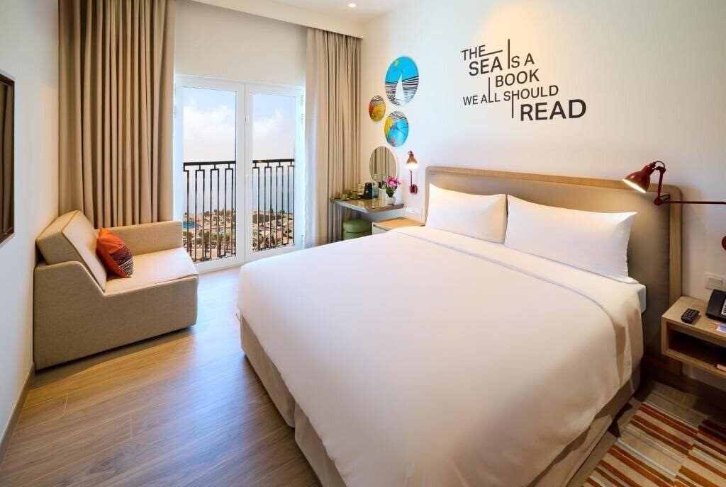 Панорама Rove Al Marjan Island 3*