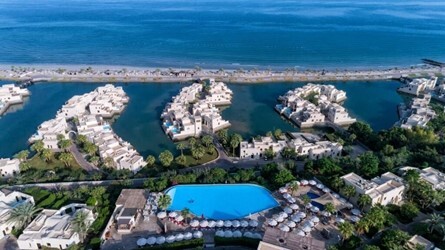 Отель Fairmont Fujairah Beach Resort 5*