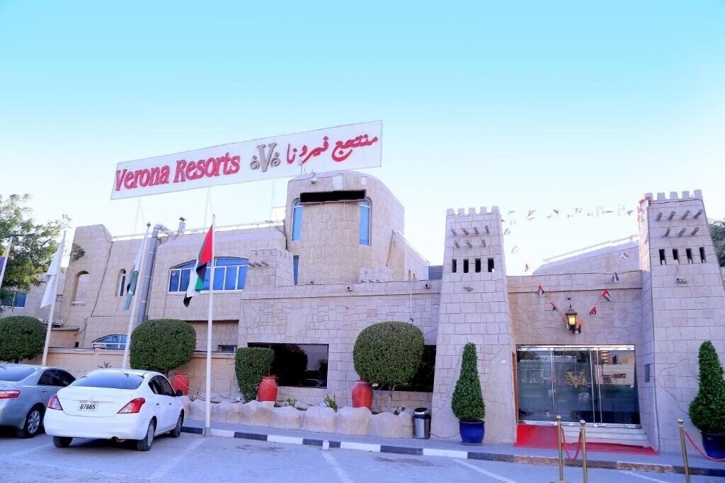 Панорама Verona Resort Sharjah 2*
