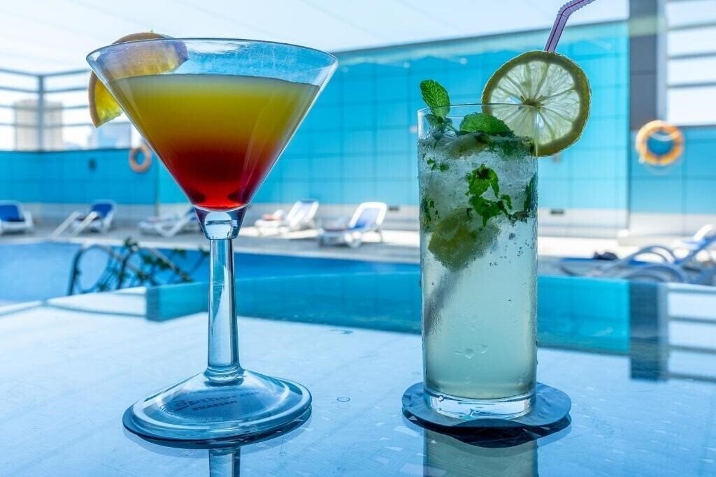 Апартаменты Copthorne Hotel Sharjah (ex. Copthorne by Millenium Sharjah) 4*