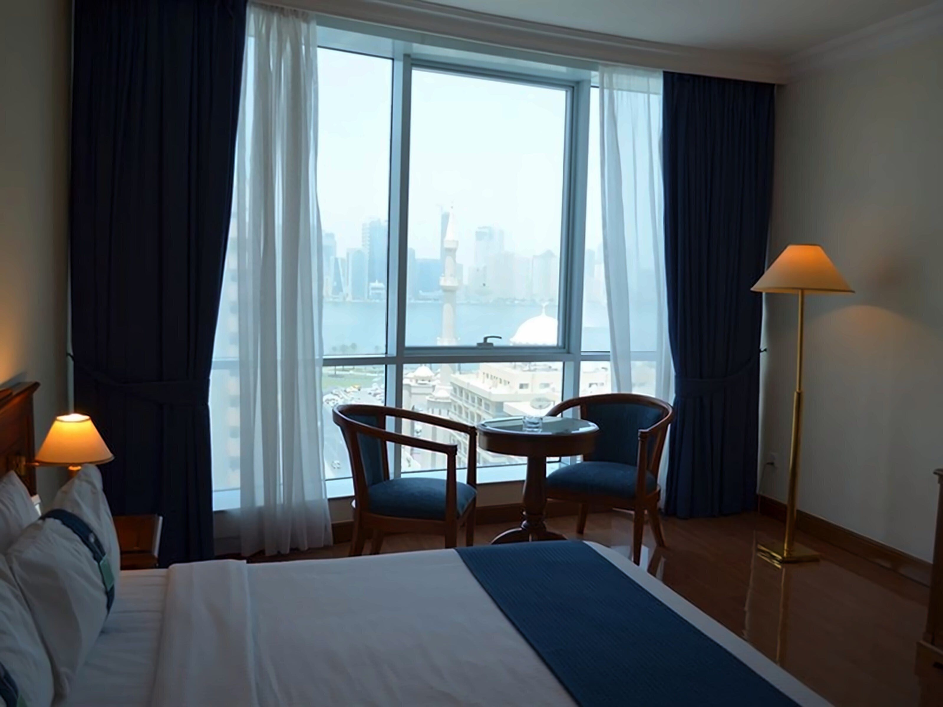 Изображение Grand Excelsior Hotel Sharjah (ex. Grand Excelsior Sharjah, Holiday Inn Sharjah) 4*