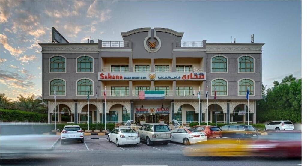 Вид Sahara Beach Resort & SPA (ex. Royal Beach Resort & Spa Sharjah) 5*