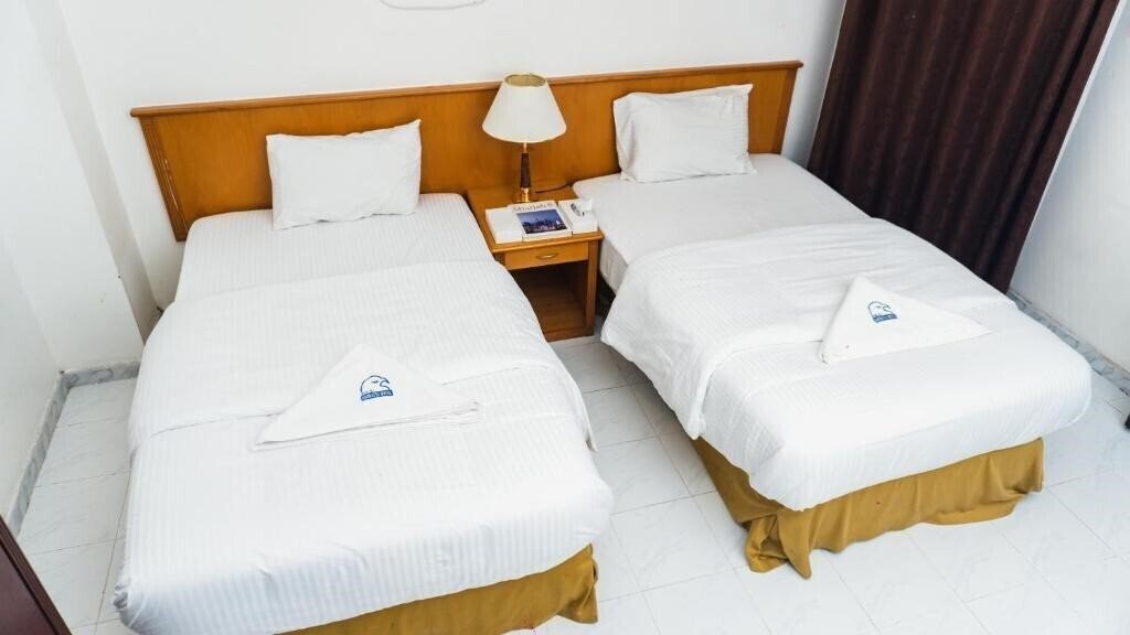 Територія Pan Emirates Hotel 1*