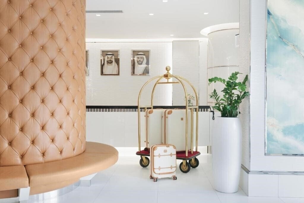 Вид Golden Sands Hotel & Residences 4*