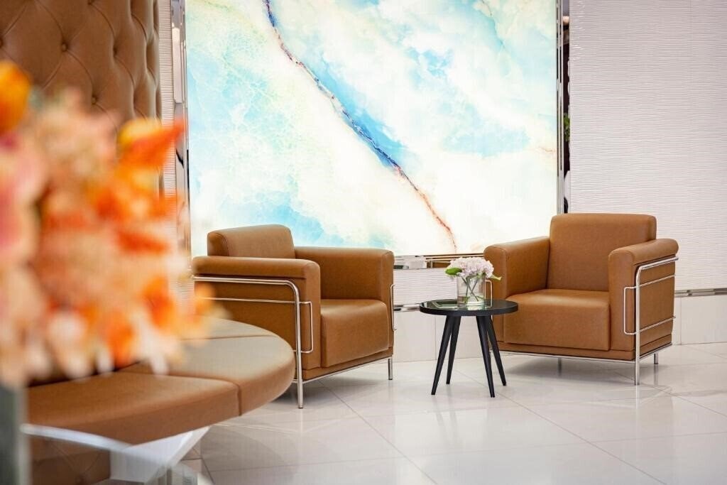 Территория Golden Sands Hotel & Residences 4*