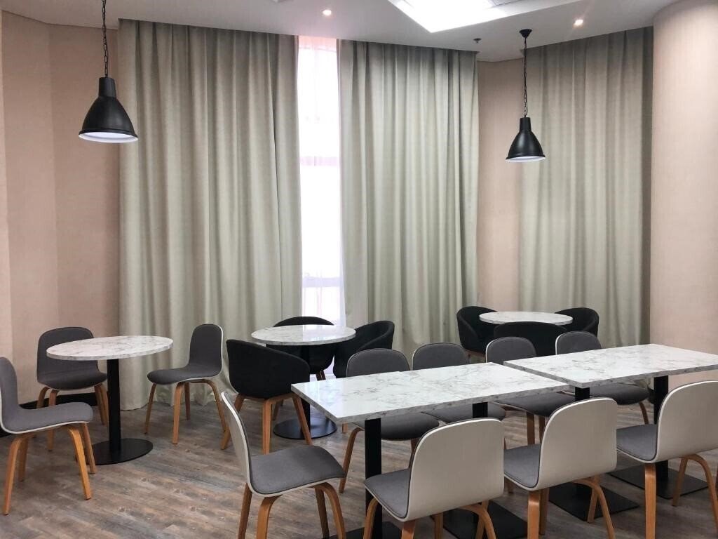 Апартаменты Time Express Hotel Al Khan 4*