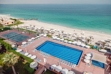 Отель Hampton by Hilton Marjan Island 4*