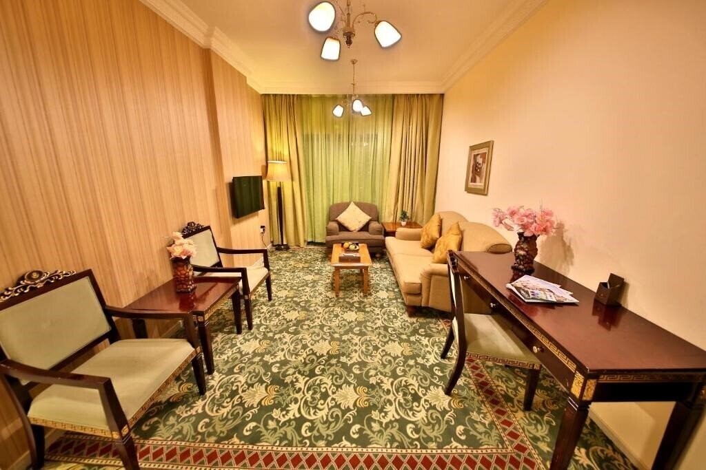 Территория Midtown Furnished Apartments 3*