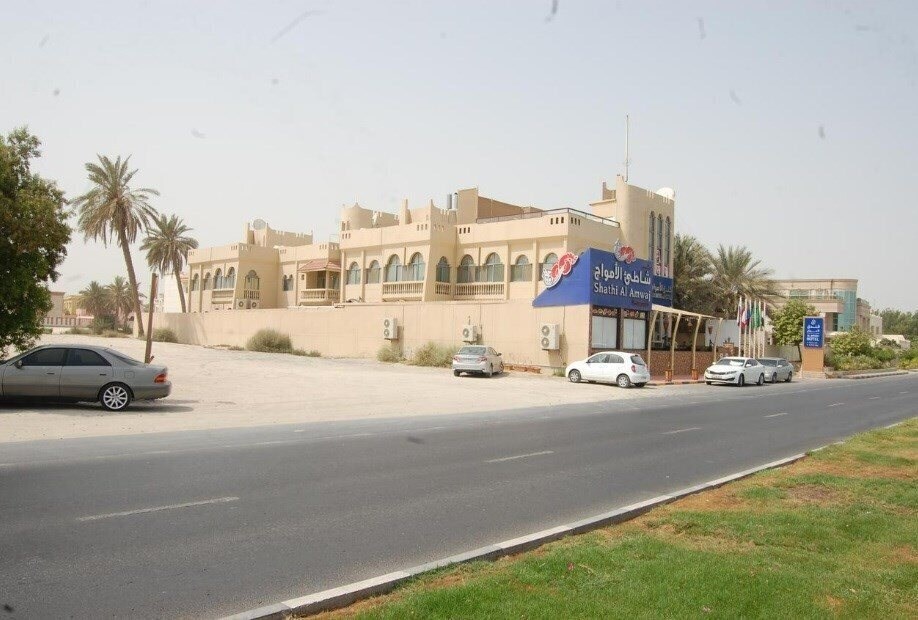 Отель Al Amwaj Hotel 2*