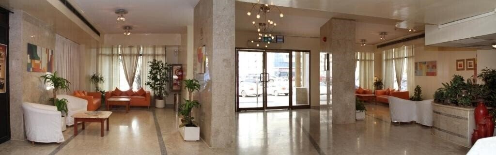 Панорама Al Buhairah Hotel Apartments 3*