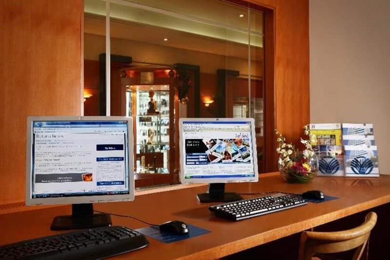 Панорама Swiss-Bellhotel Sharjah (ex. Sharjah Rotana) 4*