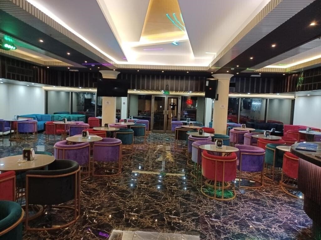 Апартаменты Al Qurum Resort 3*