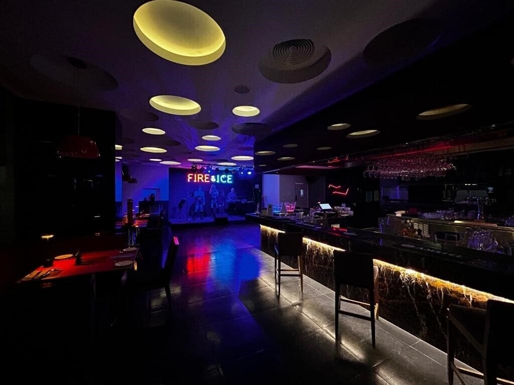 Фото Golden Tulip Muscat 4*