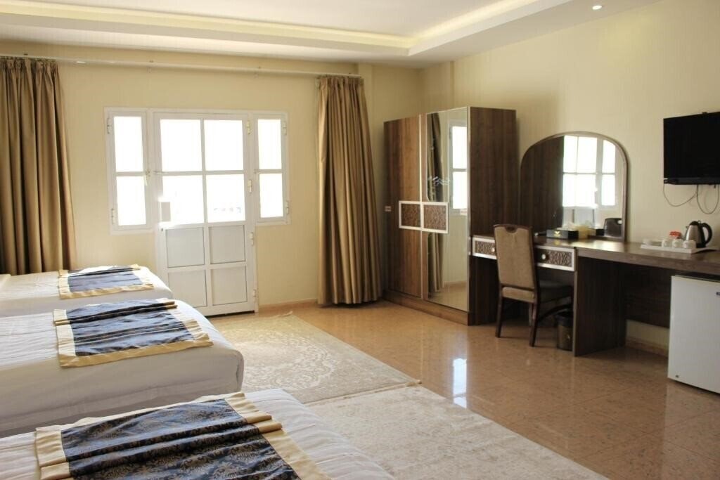 Панорама Al Diyar Hotel 2*