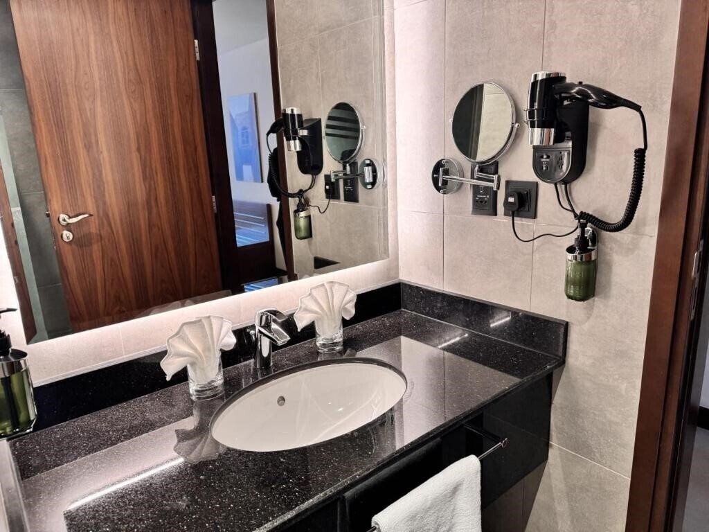 Картинка Kyriad Hotel 3*