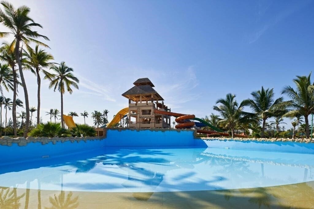 Панорама The Club By Fanar 5*