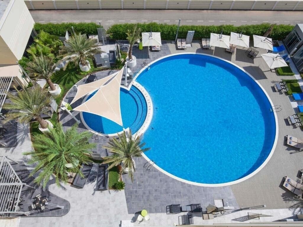 Вид Mercure Sohar 4*