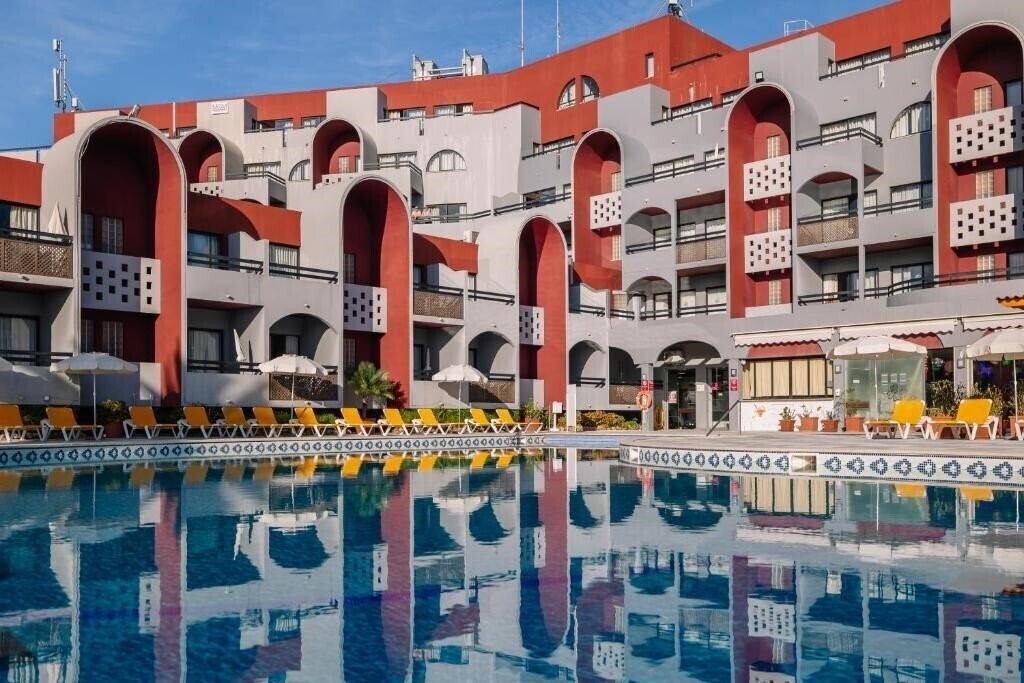 Апартаменты Muthu Oura Praia 4*