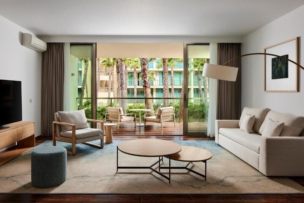 Территория Salgados Palm Village Apartments & Suites 4*