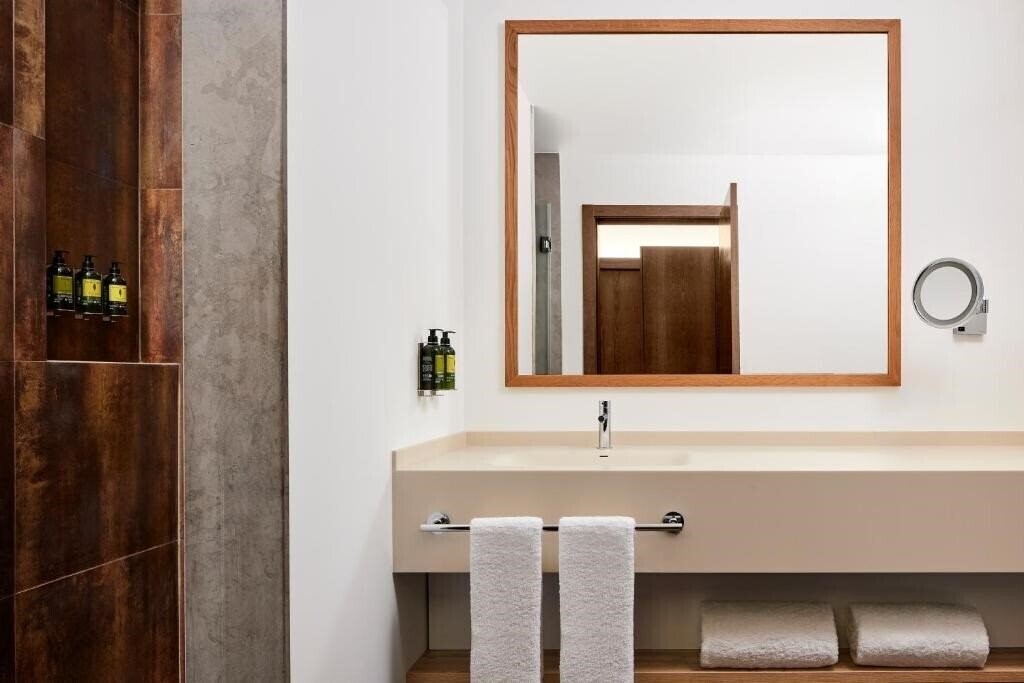 Апартаменты Salgados Palm Village Apartments & Suites 4*