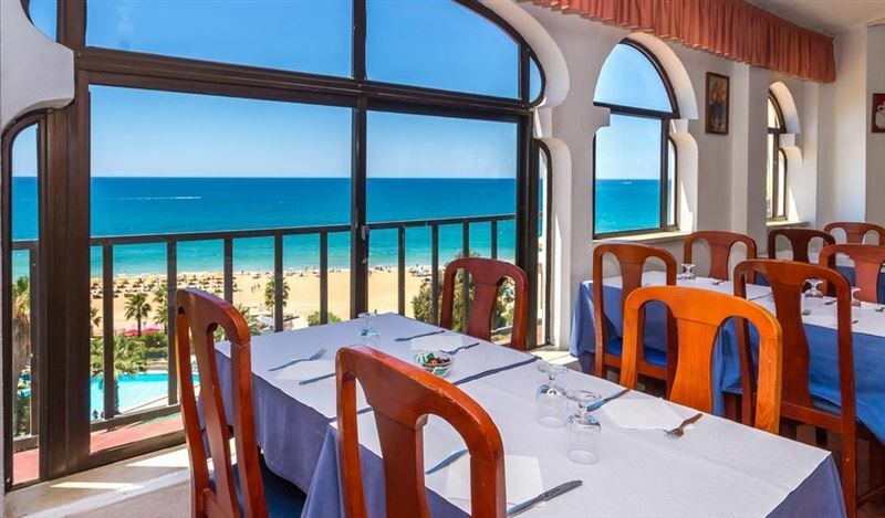 Вид Aparthotel Monica Isabel 3*