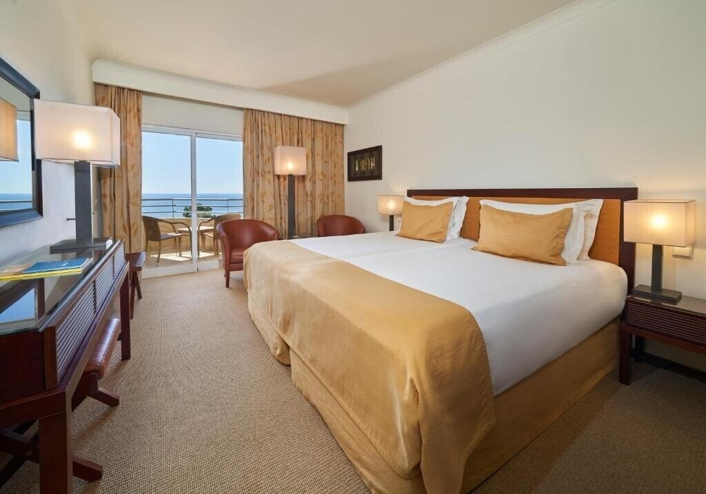 Апартаменти Porto Bay Falesia 4*