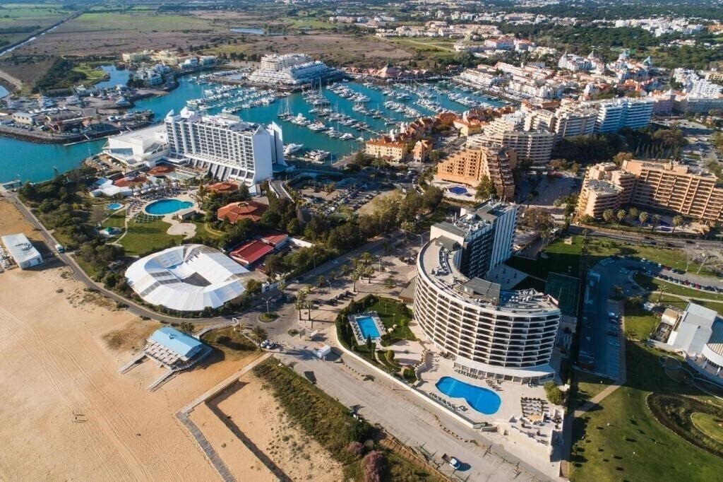 Панорама Vila Gale Ampalius 4*