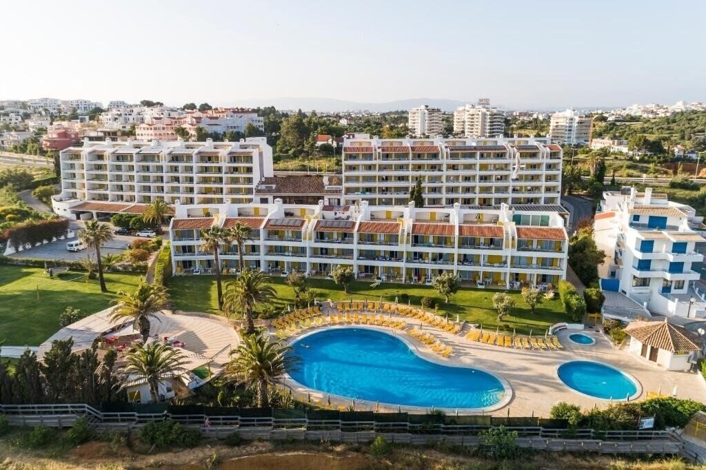 Отель Jardim Do Vau 4*
