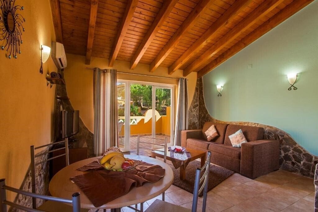 Фото Montinho de Ouro 4*