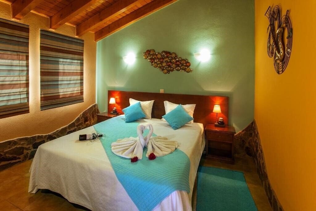 Территория Montinho de Ouro 4*