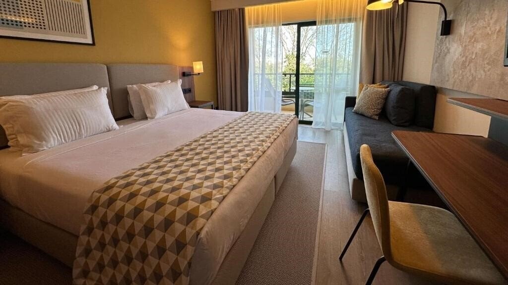 Фото Holiday Inn Algarve Albufeira by IHG 3*