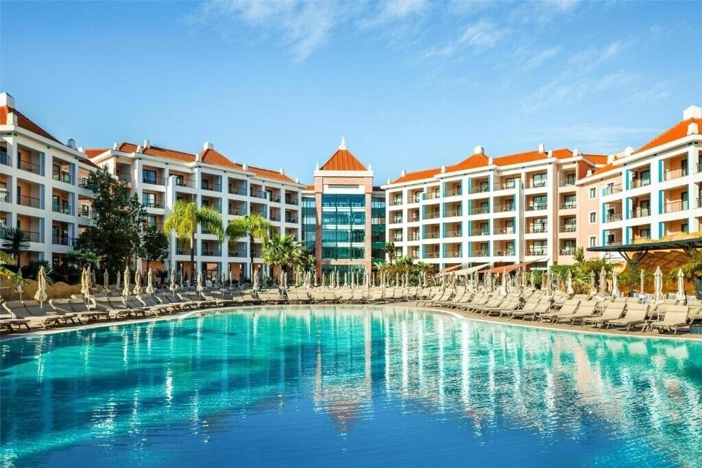 Готель Hilton Vilamoura As Cascatas Golf Resort & SPA 5*
